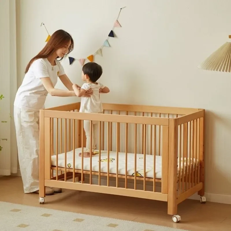 

Регулируемая детская кроватка из бука, трансформируемая прикроватная тумбочка с перилами, колесиками, детская люлька, кровать-гнездо, детский сон с колесиками