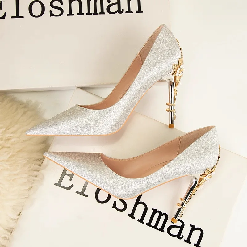 

Женские туфли на высоком каблуке с кристаллами, роскошные свадебные туфли из шелка, сексуальные туфли-лодочки с острым носком, модные свадебные туфли для женщин