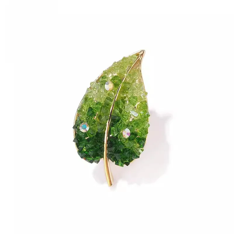 Gradual change crystal green leaf brooches for woman high-end women's niche design pin brooch clothes decoration