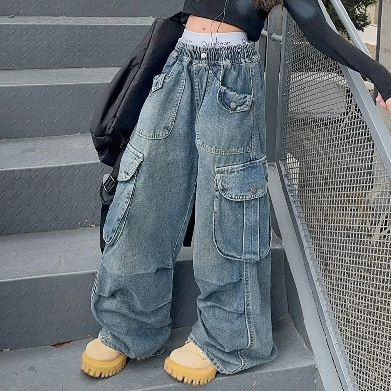 Nieuwe 2025 meisjes grote zak jeans lange broek streetwear kinderen losse wijde pijpen denim cargobroek tiener lente casual kleding