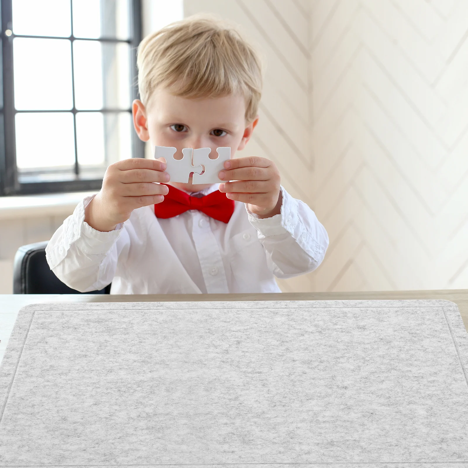 

Board Accessory Felt Material Nonslip Surface Jigsaw Puzzles Safe For Kids Easy Install Folding Puzzle Board Frame Puzzle