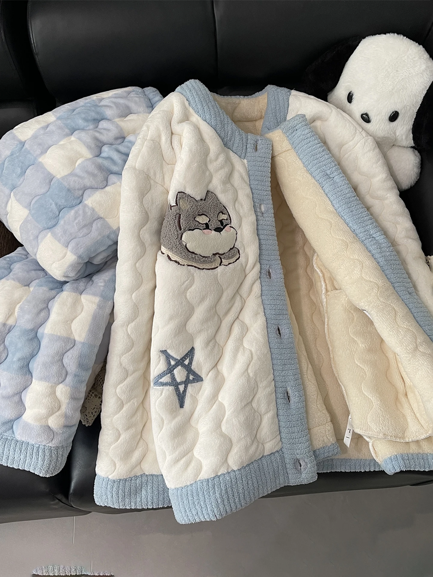 thiened-coral-fce-pajamas-women's-winter-home-clothes-set-with-star-dog-pattern-flannel-spwear-long-sve-round-ne