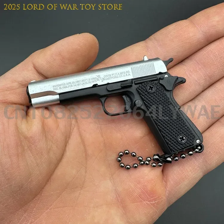 1:3 Bilancia In Lega Colt 1911 Pistola Mini Pistola Portachiavi In Metallo Colt 1911 Pistola Portachiavi Agitarsi Giocattolo PUBG Pistola Regalo Pubg Decorazione Giocattoli