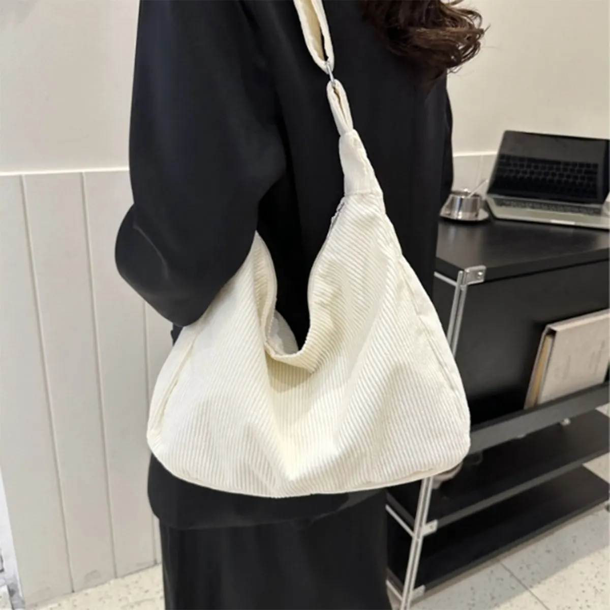 Large capacity corduroy bag Japanese commuter simple casual shoulder bag preppy bag one pack