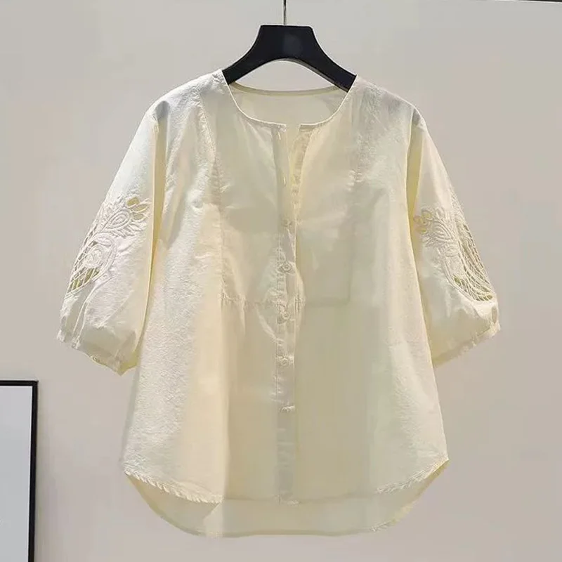 

Lace Embroidered Loose Women's Shirt round Neck mid Sleeve Korean Style Top Quality Polyester Fiber Non Deformable