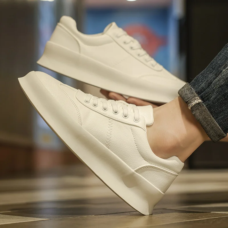 Zapatos elevadores para hombre, mocasines blancos de cuero suave con aumento de altura de 5cm, zapatillas deportivas para primavera, 2023