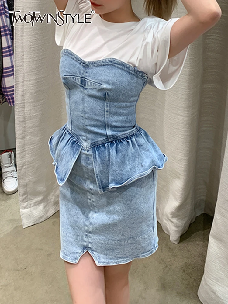 TWOTWINSTYLE Denim Patchwork Ruffle Dress For Women Strapless Sleeveless High Waist Slim Sexy Dresses Female Fashion New Clothes