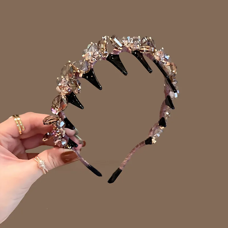 2026 SS K-Fashion Luxury Heavy Industry Sparkling Crystal Flower Headband Toothed Anti-slip High Top Premium Hair Clip