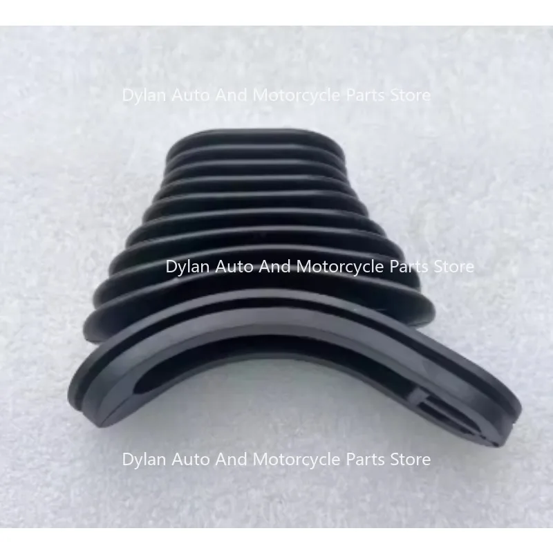 33521-26600-71 for Toyota Forklift 8FD10-30 Gear Shift Dust Cover