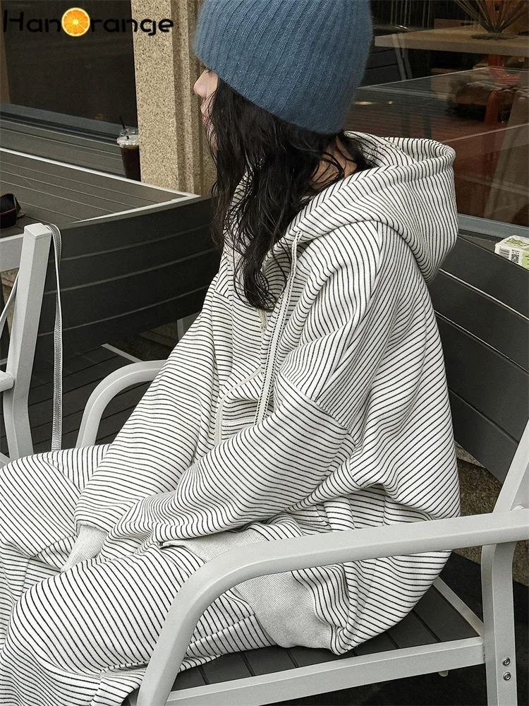 HanOrange 2026 Felpa con cappuccio con cerniera a righe retrò a contrasto primaverile da donna Silhouette allentata con cappuccio Top bianco sporco/grigio carbonio