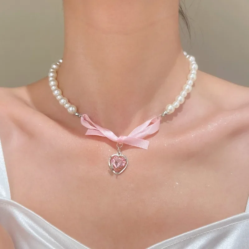 2024 New French Romantic Pink Bow Love Pendant Pearl Necklace Female Sweet and Pure Desire Neckchain Collar Chain Female