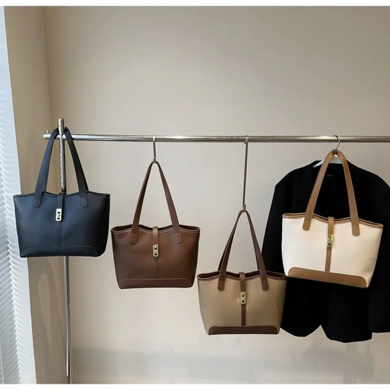 

High End Minimalist Unique Leisure Diaper Bag Business Stylish Clutch Mini For Women Casual Simple Vintage Fashionable Crossbody