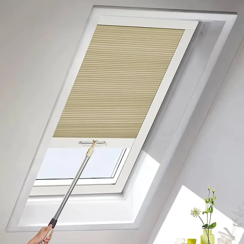 

[Factory Price] Electric Retractable Skylight Roof Roller Blind Motorized Sunscreen Skylight Blinds