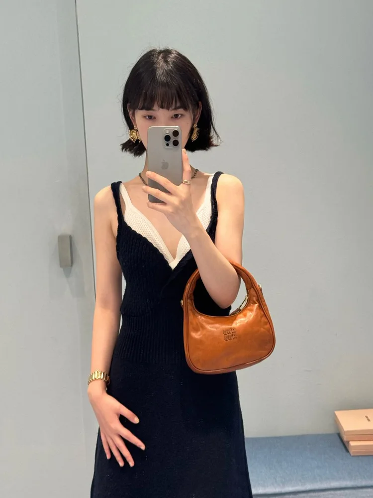 VIBE Fashion Korean Style V-Neck Knitted Dress Women's Sleeveless Gown Elegant Sweater Dress Autumn New Arrival