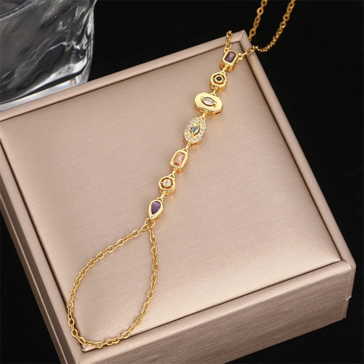 Buntes Zirkon-Schmuckset mit geometrischen Verbindungsstücken, Quastenanhänger, Halskette, Ohrringen und Armband für Damen und Herren, luxuriöses Edelstahl-Schmuckset – Detail 19