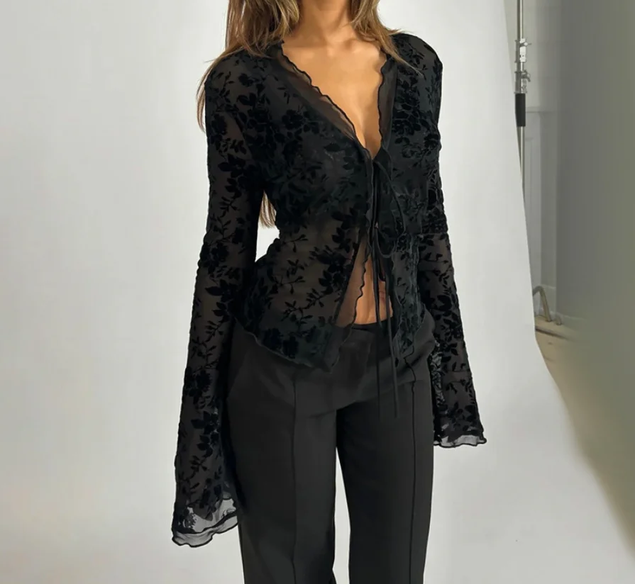 

Autumn New Fashionable Chiffon Slim Fit Ruffle Trumpet Sleeve Shirt for Women