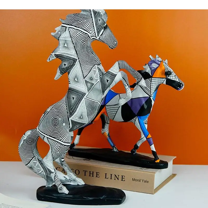 Abstract Pattern Painted Horse Crafts Animal Resin Sculpture Desk Ornaments Color Statue Living Room Decoration