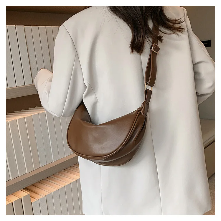 

2024 New Lightweight Casual Solid Color Shoulder Crossbody Dumpling Bag