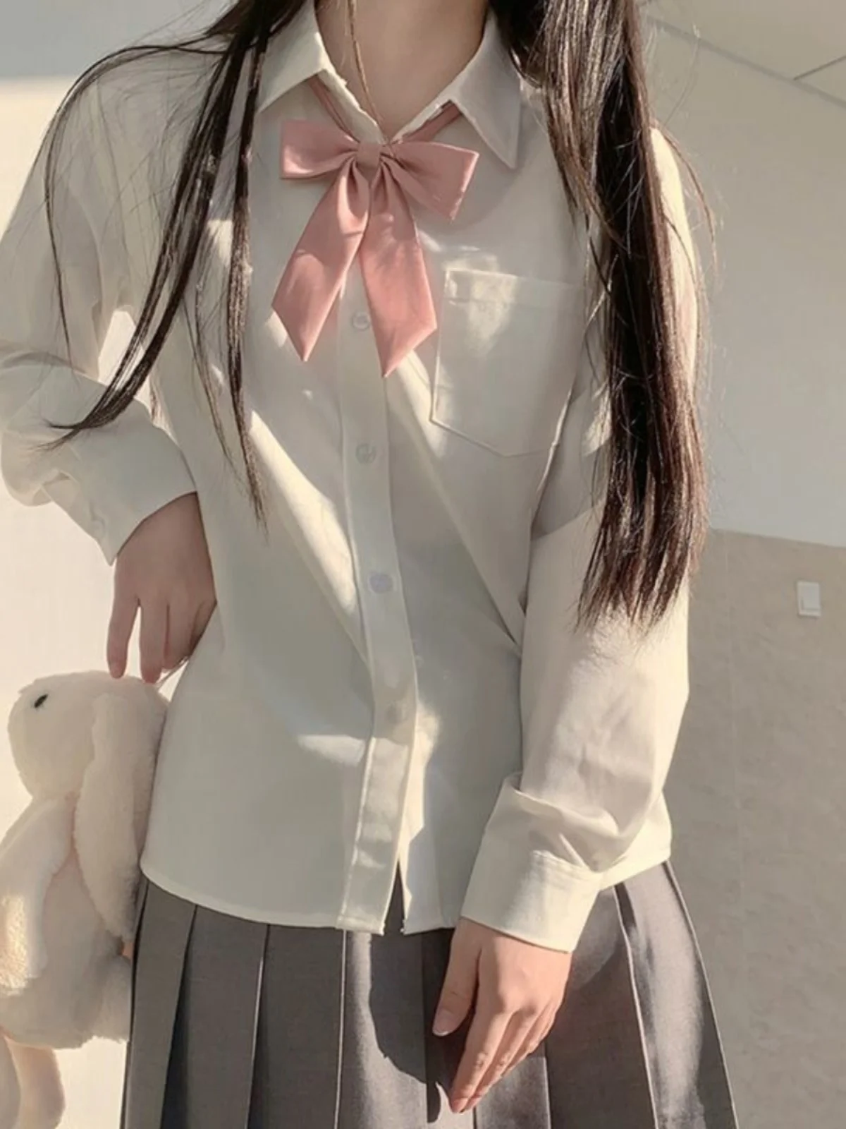 

Свободная базовая униформа-рубашка для женщин, белая, для повседневной носки, школьная форма, с воротником, длинным рукавом, прямого кроя