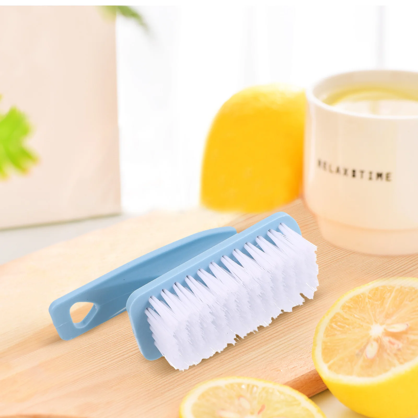 

Plastic Household Cleaning Brush Compact Portable Multifunctional Kitchen Bathroom Scrubbing Tool for Appliances and Small