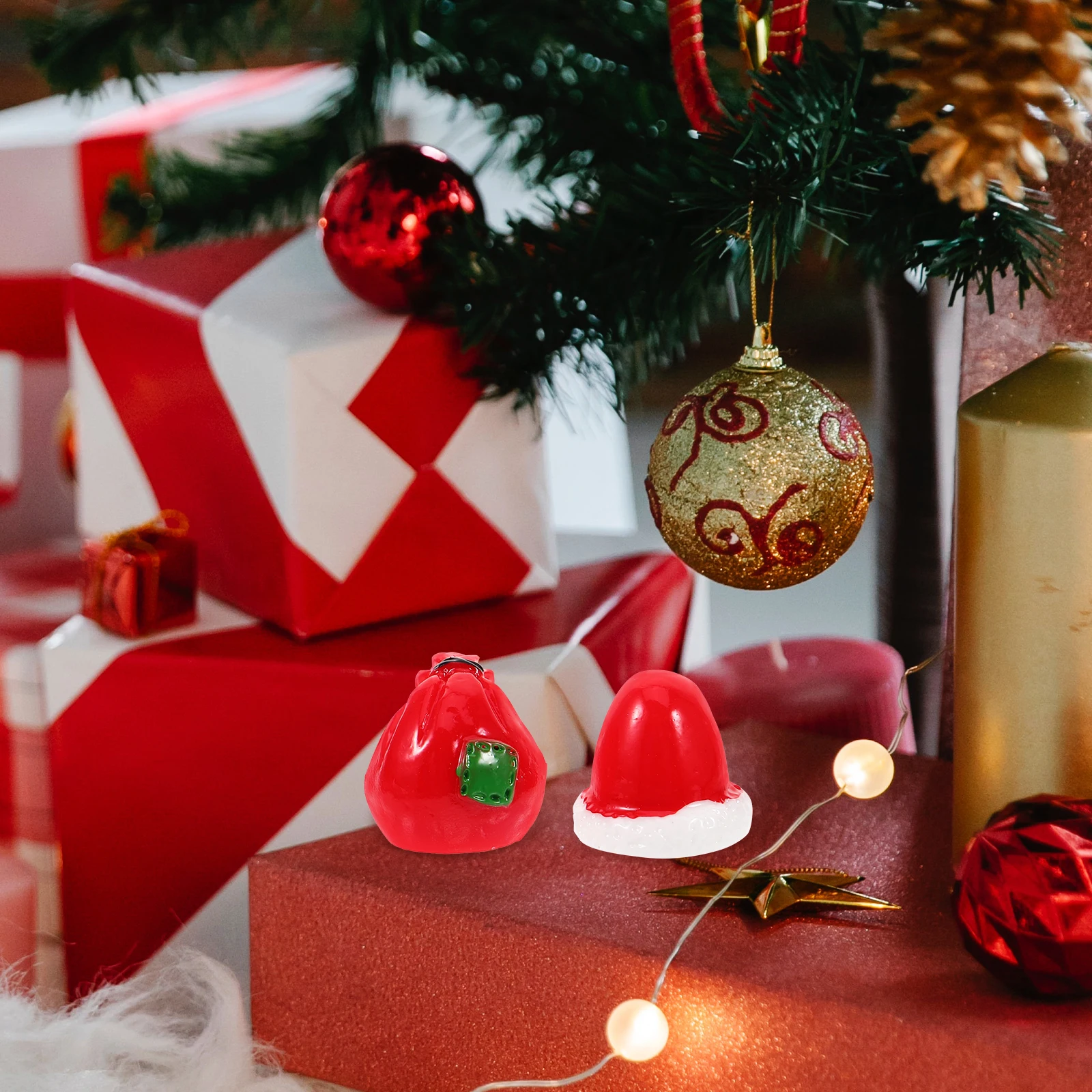 

10Pcs Micro Landscape Ornaments Lovely Resin Christmas Decorations for Home Office Desk Holiday Party Display Snowmen Snowflake