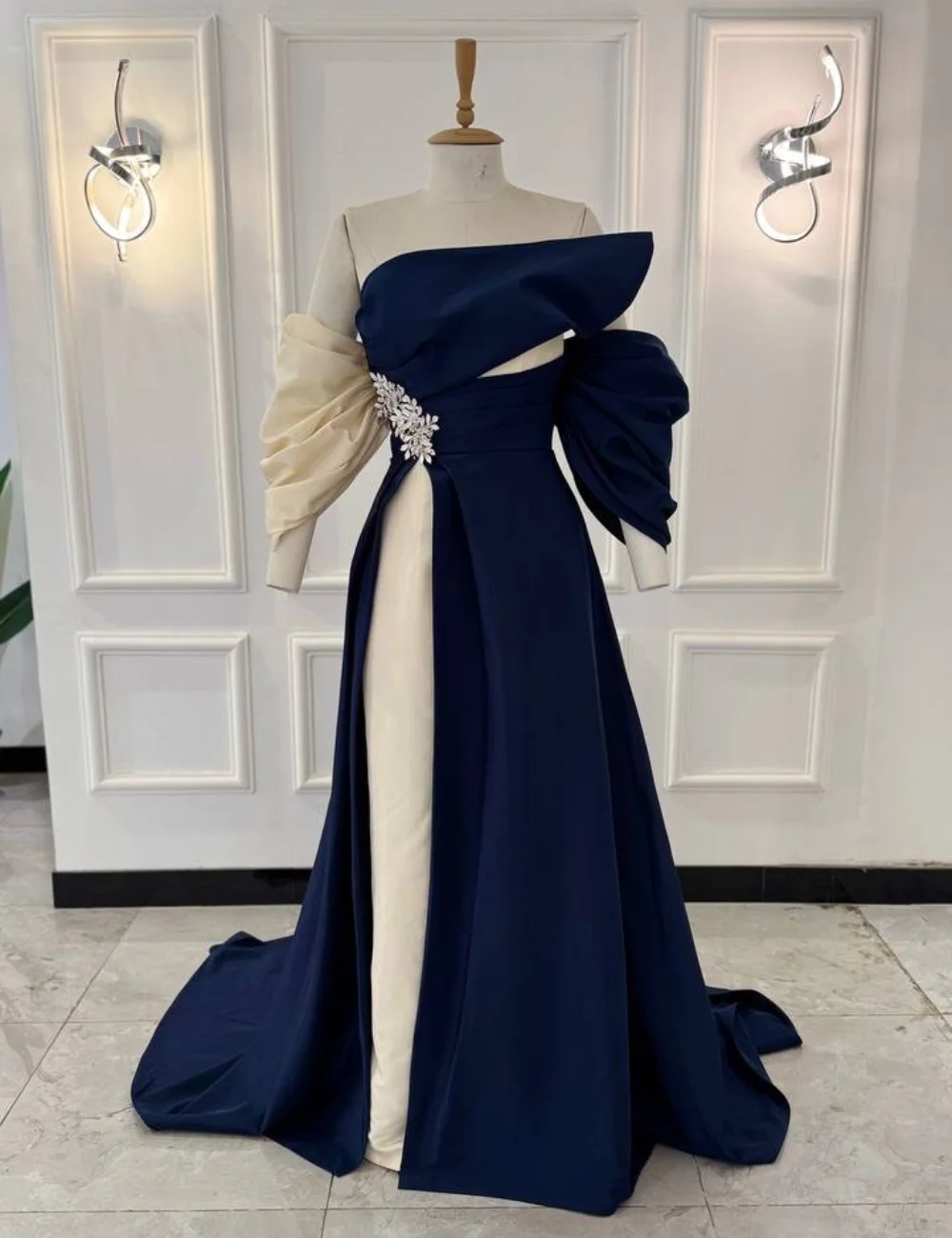 

Customized Sparkle Charmeuse Pleat Sequined Pattern A-line Off-the-shoulder Long Dresses Bespoke Occasion High Quality