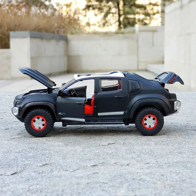 1:32 Chevrolet Colorado ZH2 Alloy Car Model Diecast Toy Off-road Vehicles Car Model Simulation Sound Light Collection Kids Gifts