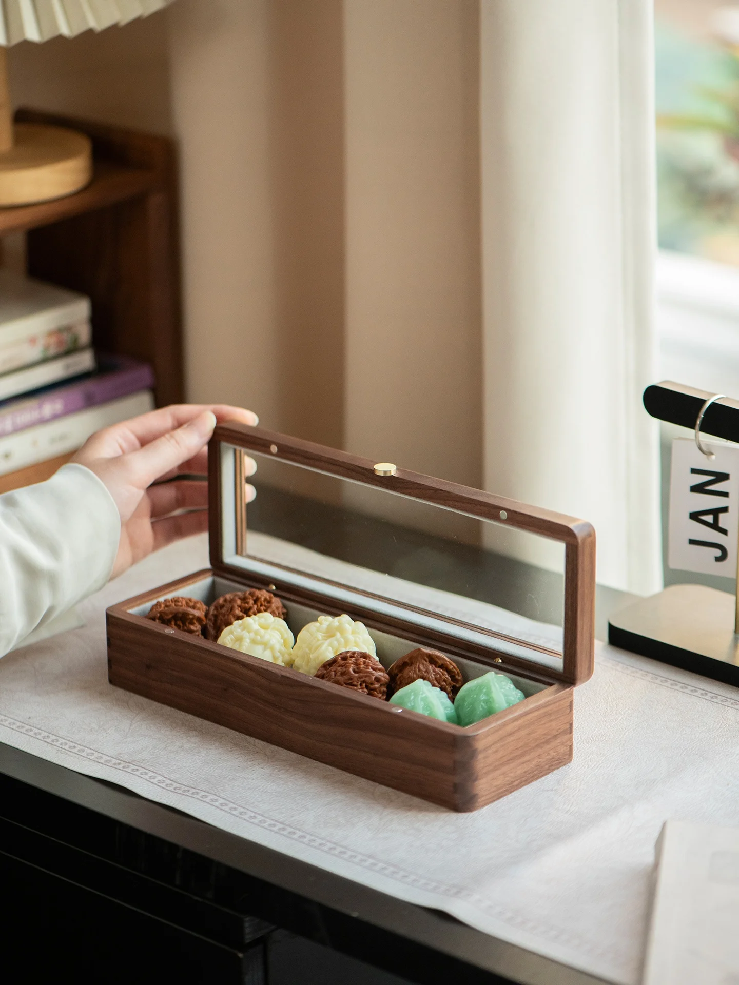 

Винтажный настольный органайзер для хранения орехов из орехового дерева Bla с прозрачной стеклянной витриной, в форме маленькой тыквы, для специального использования