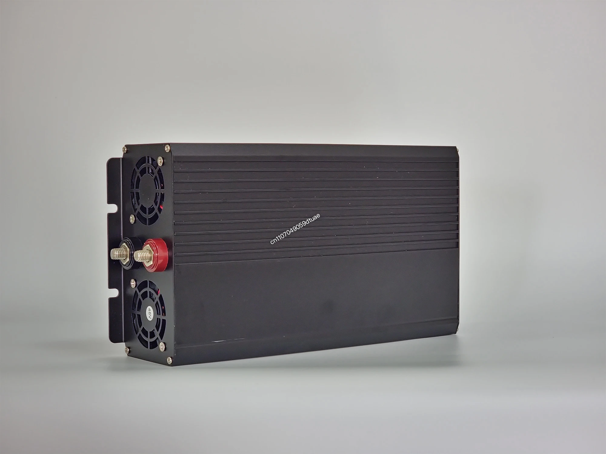 10000W 15000W 20000W 30000W Single Phase Pure Sine Wave Off Grid Wind Turbine Solar Inverter 12V~110V DC 100~240 VAC Output