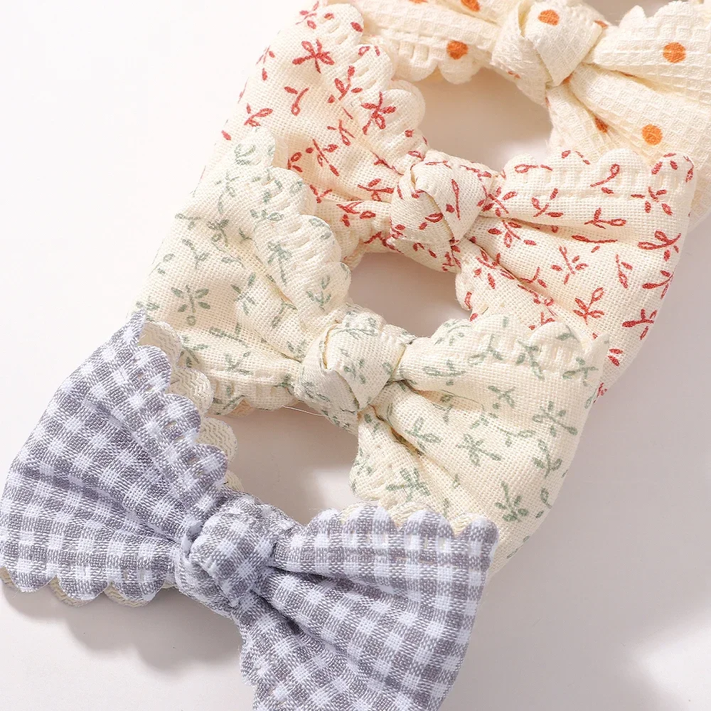 Рисунок 6 - детские бантики с цветочным принтом