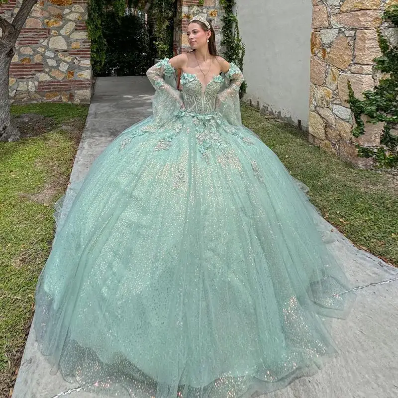 

Attractive Sweetheart Quinceanera Dresses for Girls Detachable Sleeves Lace Appliques Lacing Up Bling Court Train