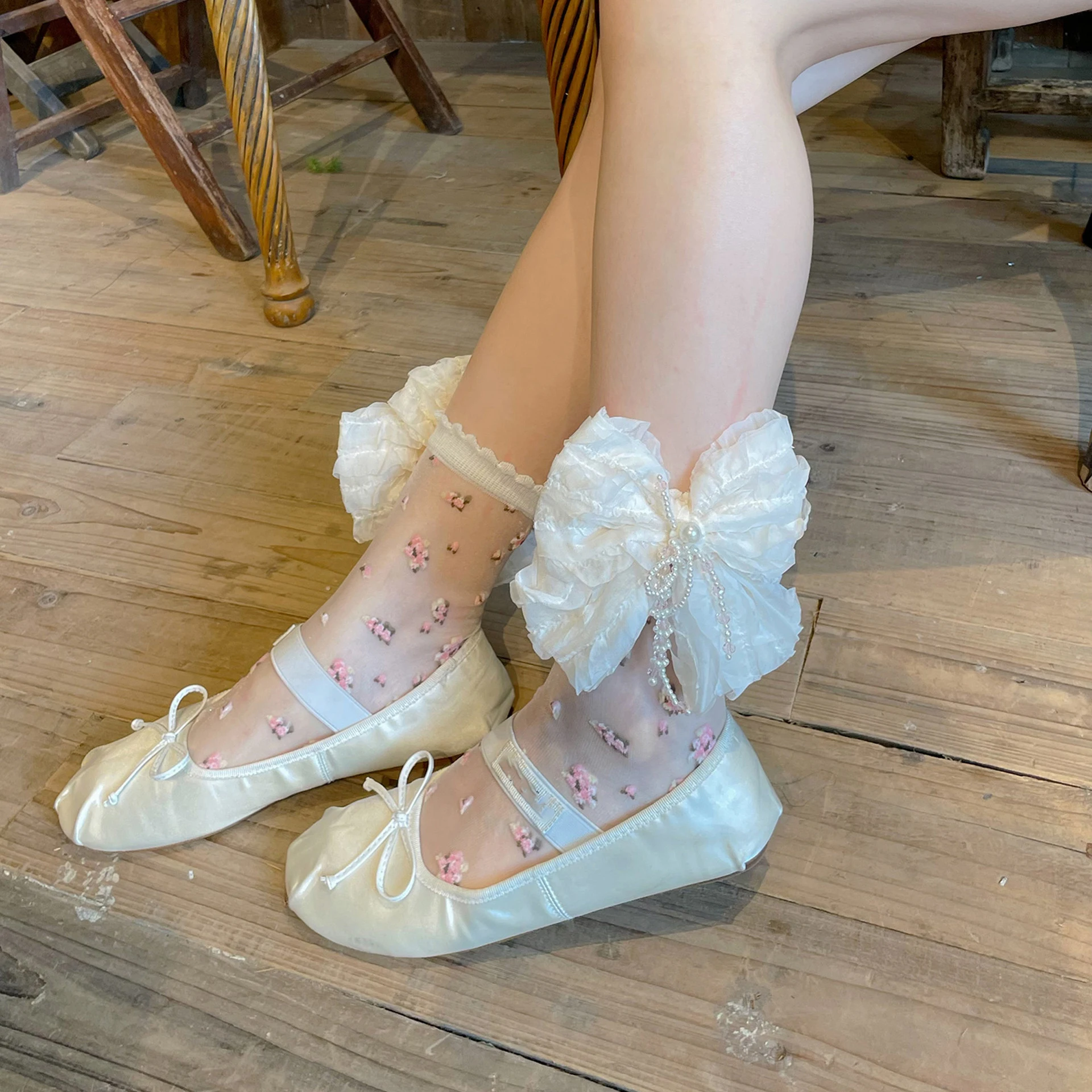 

Women's Socks Korean 3D Bow Flower Lolita Sweet Kawaii Fashion Verstaile Chiffon Breathable Thin Mesh Socks For Girl Wholesale