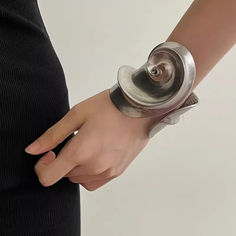 Twisted Wide Stretch Bangle for Men Women European American Exaggerated Metal Arm Cuff Heavy Duty Retro Texture Fashion Bracelet