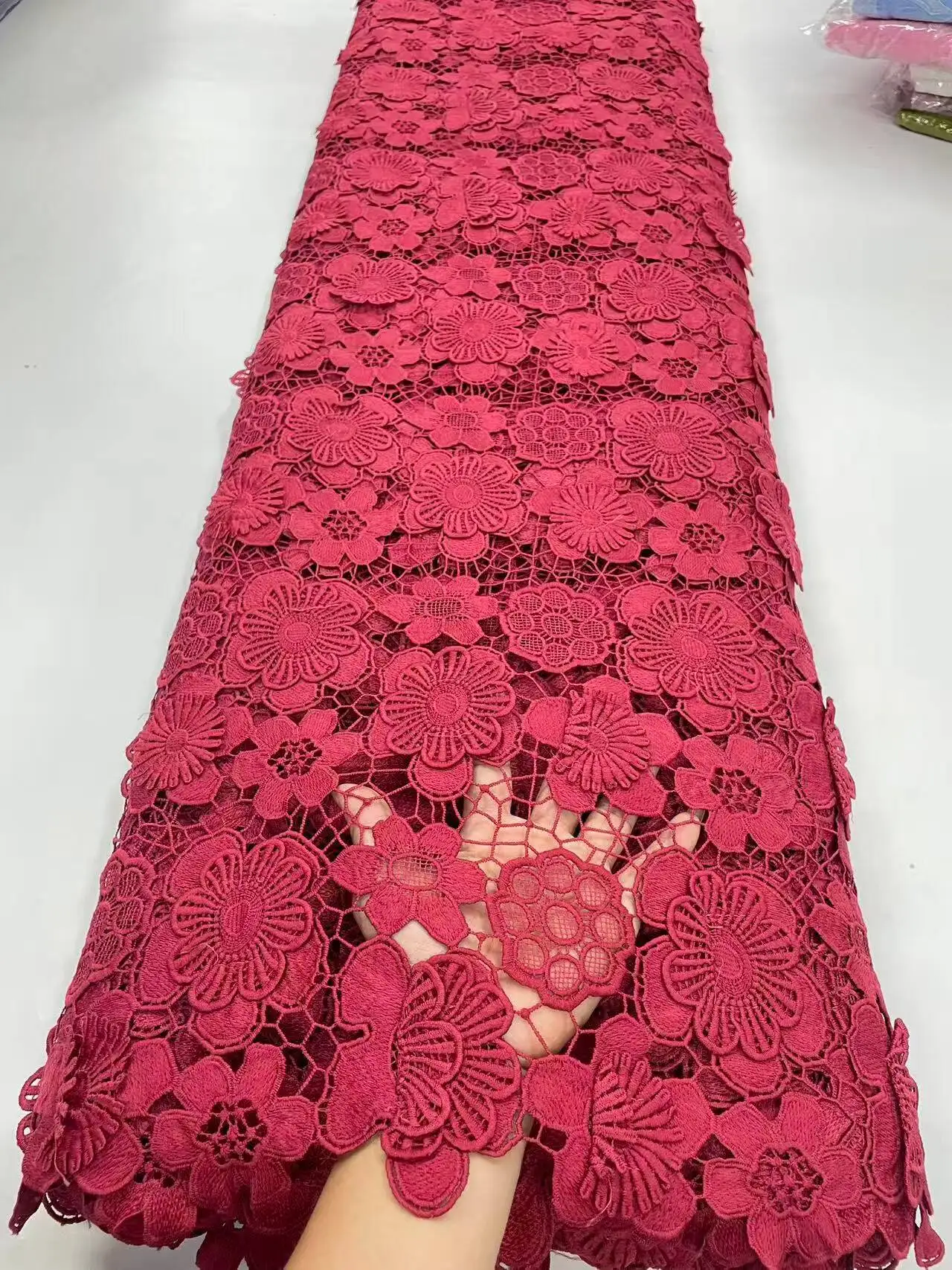 아프리카 Guipure 레이스 블루 수 놓은 아프리카 3D Guipure 코드 레이스 원단 깔끔한 스레드 2025 나이지리아 패션 파티 드레스 A1222-1