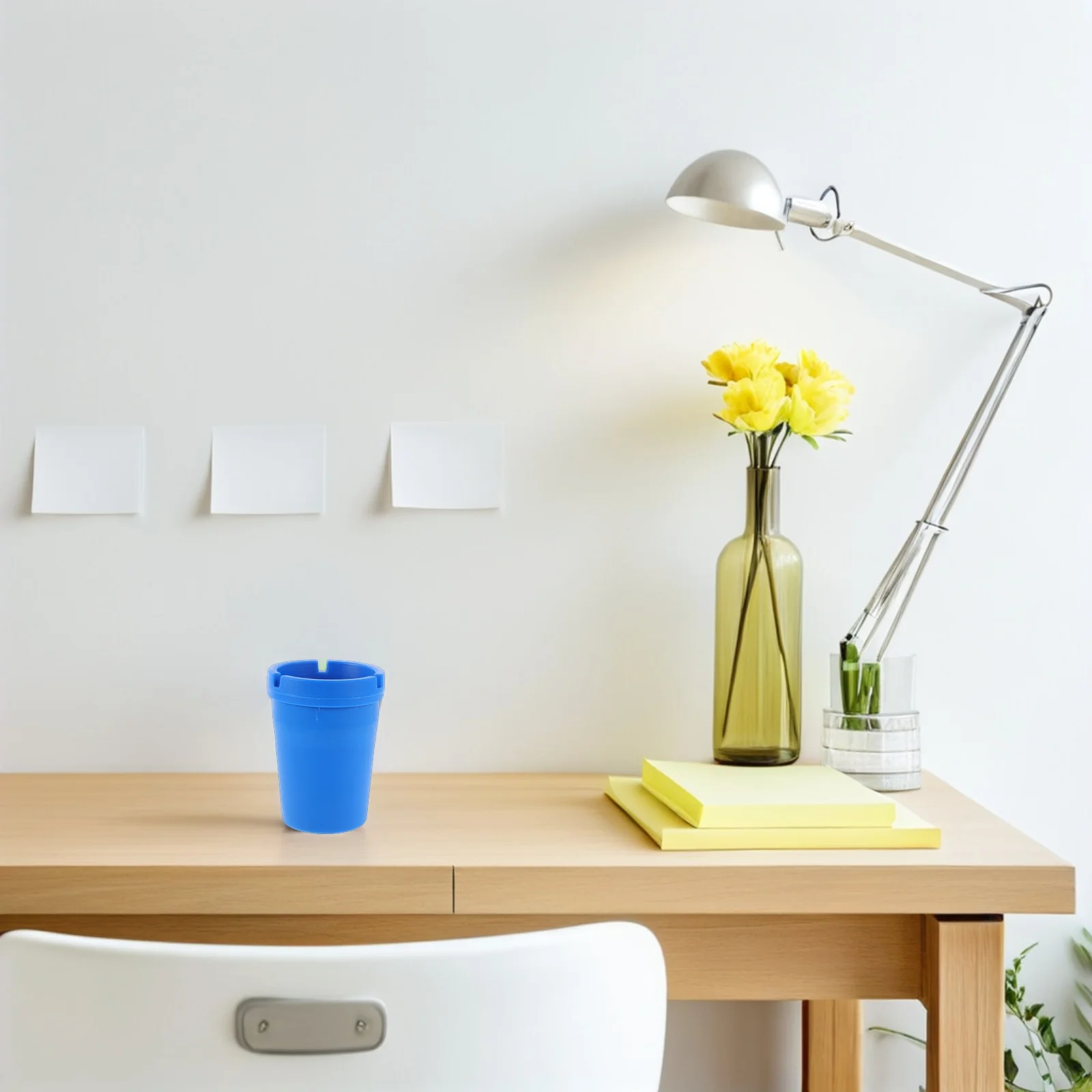 

Car Ashtray Compact Portable Plastic Cigarette Holder For Vehicle Cup Mount Auto Ash Container Travel-Friendly Butt Bucket