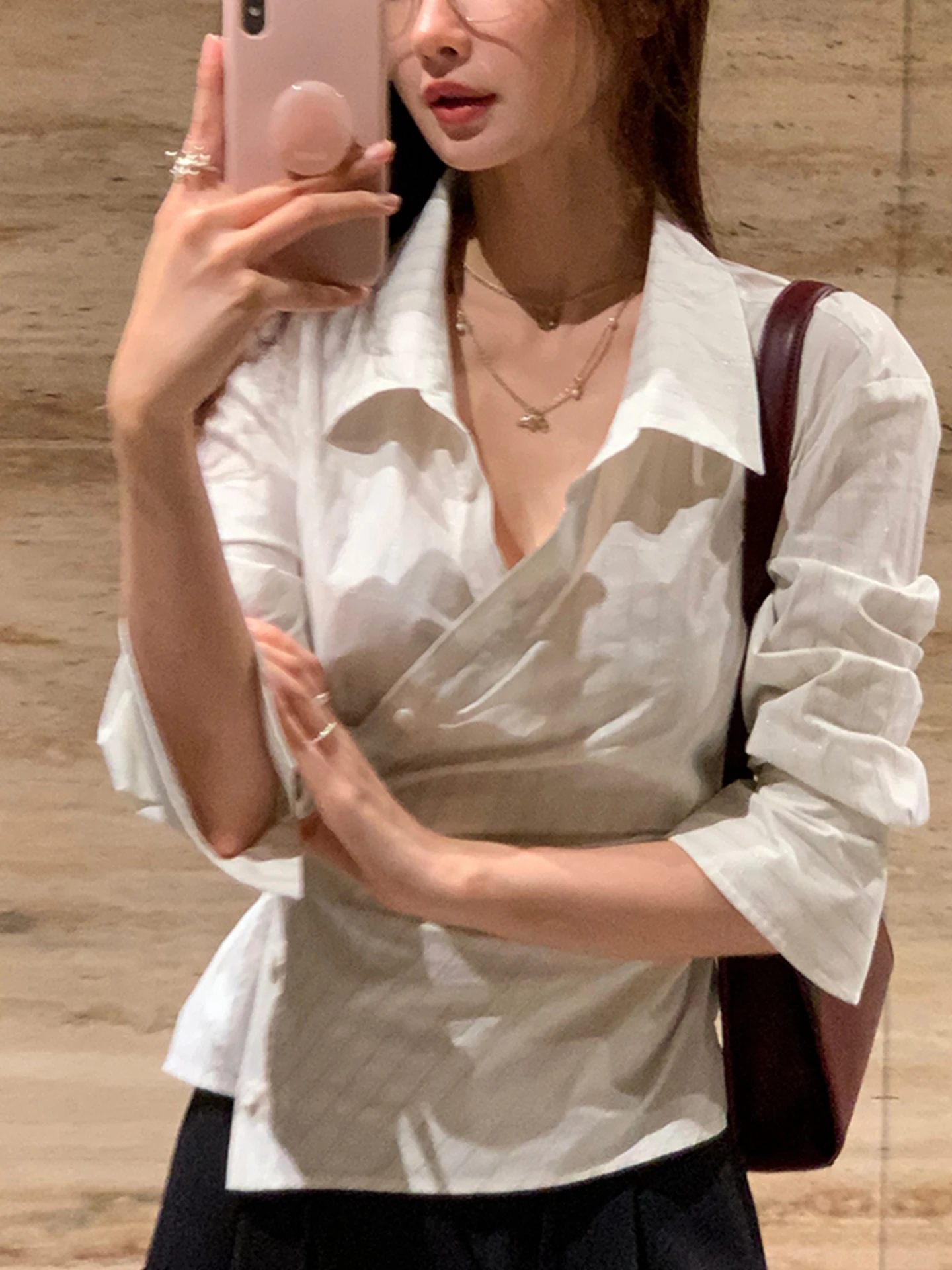 

French Sle Slim Fit Long Sve V-Ne Striped irt White Asymmetrical Hemline Women's Autumn Top Faionable Casual Workwear