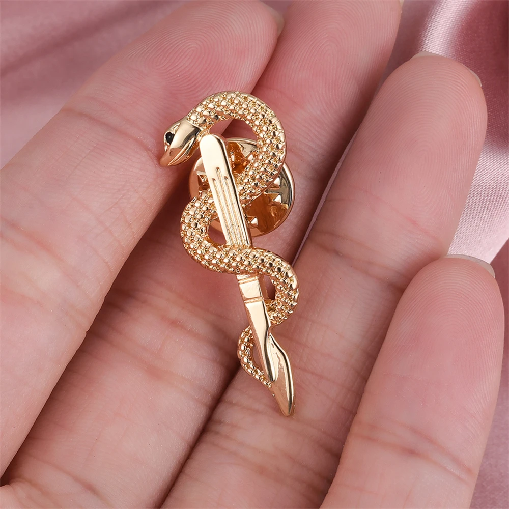 Surgeon Caduceus Pins Silver Plated Delicate Snake Surround Scalpel Medical Lapel Badge Jewelry Accessories for Doctors Nurses