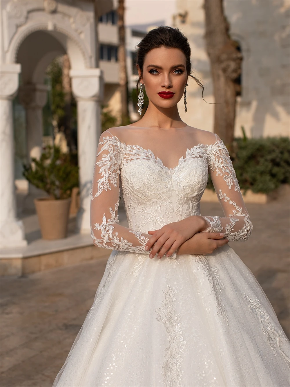 

Customized Sexy White Organza Wedding Dress Formal O-Neck Long Sleeves Robe de mariée Dreamy A-Line Court Train Vestido De Novia