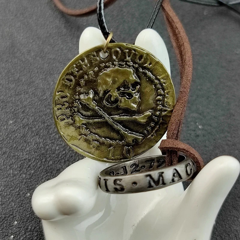 Game Uncharted 4 Necklace Thief's End Nathan Drake Pendant Necklace Long Short Chain Pirate Skull Coin Jewelry Fans Collection