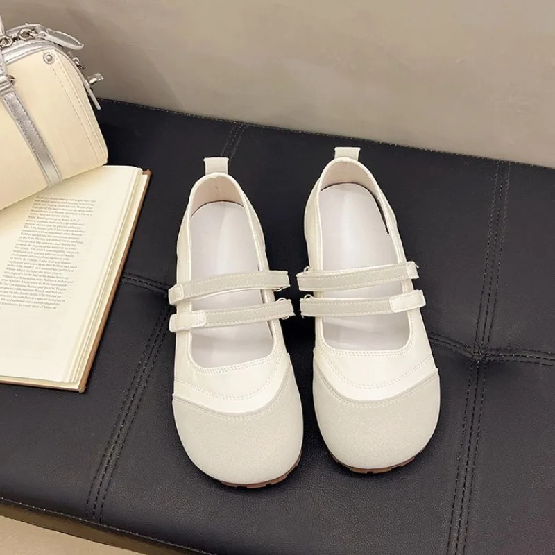 

Женская обувь в стиле ретро, повседневные женские кроссовки, сабо, туфли на платформе на плоской подошве, универсальные криперы, летнее платье через плечо