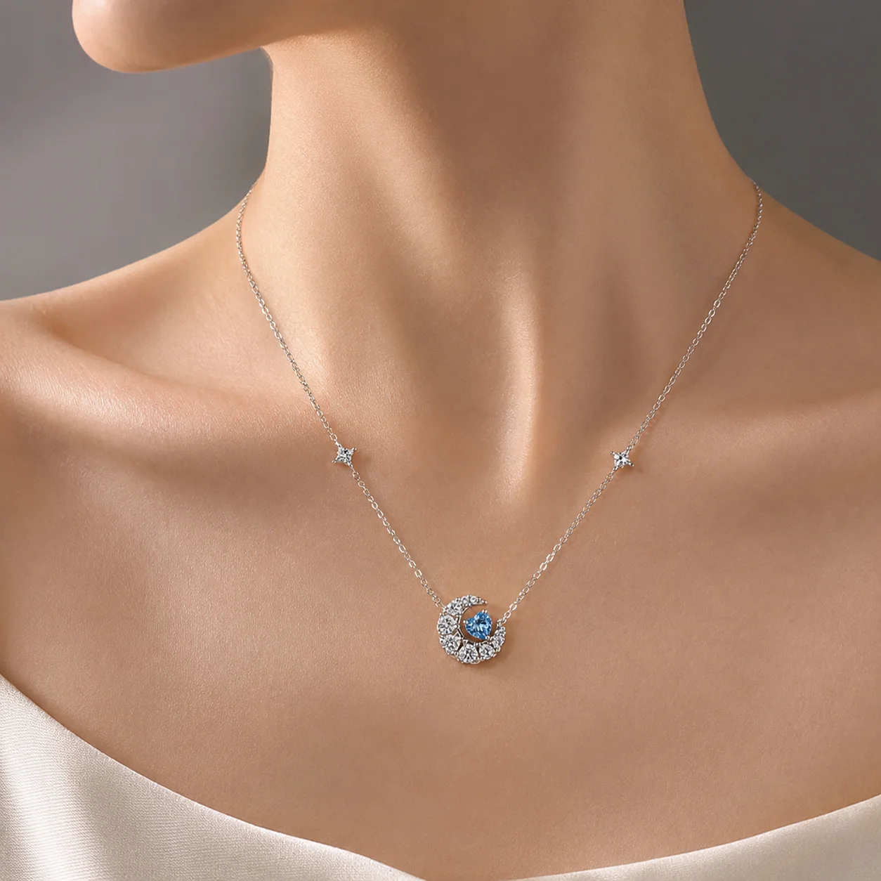 Moon Blue Heart Zircon Necklace Star Clavicle Chain Sparkling Crystal Light Luxury Jewelry Gift for Women