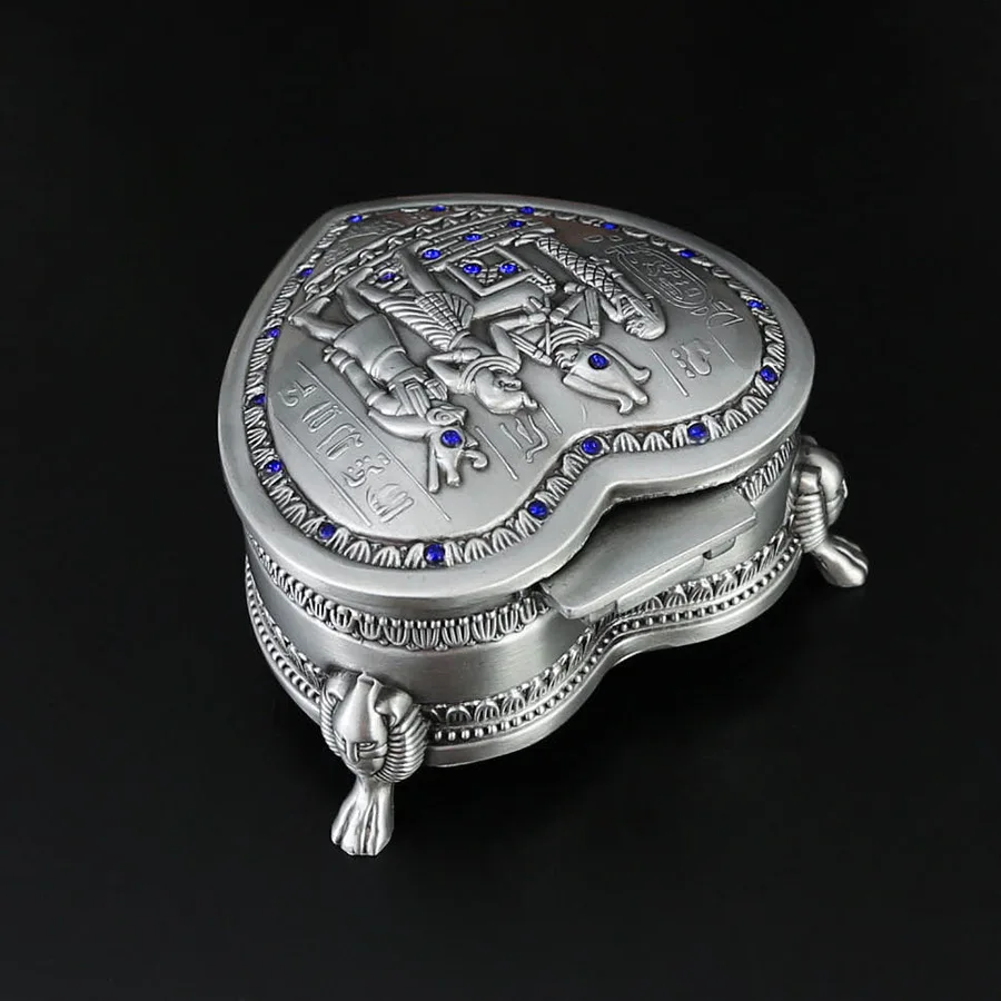 Ancient Egyptian Style Metal Jewelry Box Vintage Heart-Shaped Small Storage Box Suitable for Birthday Wedding