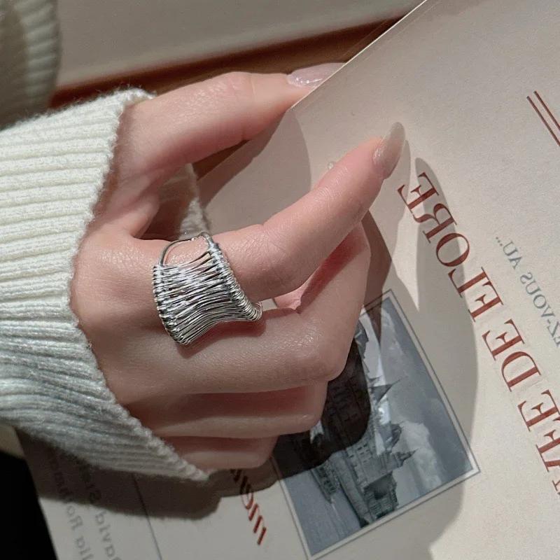 2025 New Trend High Quality Classic Hot Selling European Famous Brand R Handmade Line Ring Women's Luxury Jewelry Gift