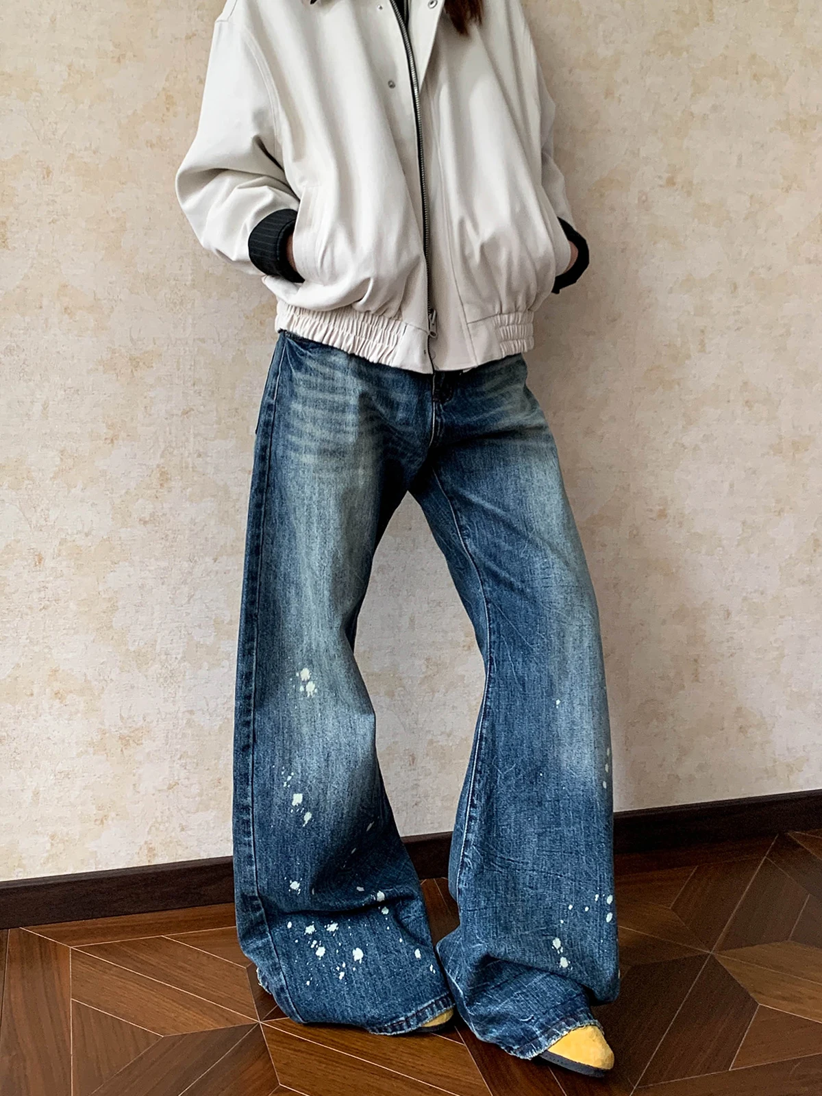 

Aket American Sle с низкой талией и завышенной талией, джинсы-колокольчики, женские модные брюки высокого класса Cleanfit