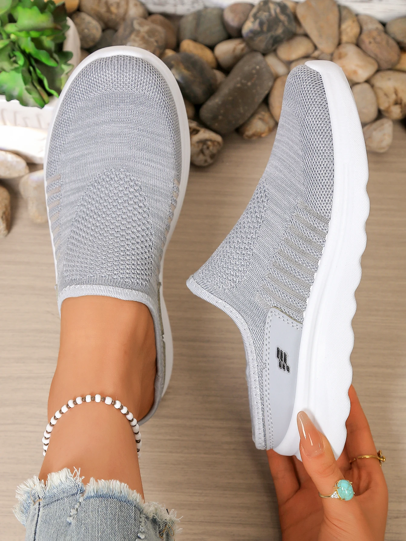 2026 Neue Damen-Hohlnetz-Slipper mit rückenfreiem Design, leichte Plateau-Walkingschuhe, bequeme Outdoor-Freizeitschuhe aus Netzstoff – Detail 5