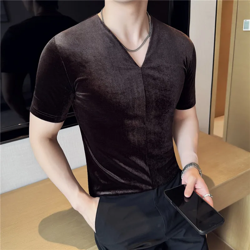 المخملية الخامس الرقبة مرونة تي شيرت 2025 صيف جديد سليم صالح تنفس قصيرة الأكمام المحملة بلون موضة تي شيرت غير رسمي بلايز