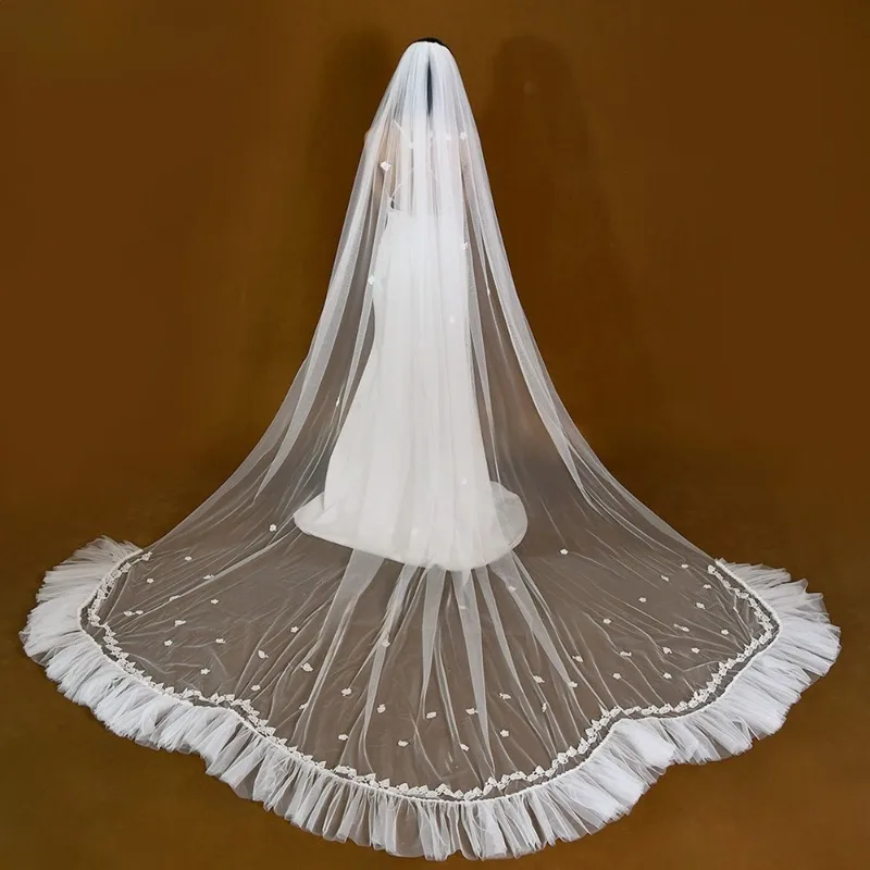 

Cathedral Ruffled Bride Veil Lace Hair Combed Veil
