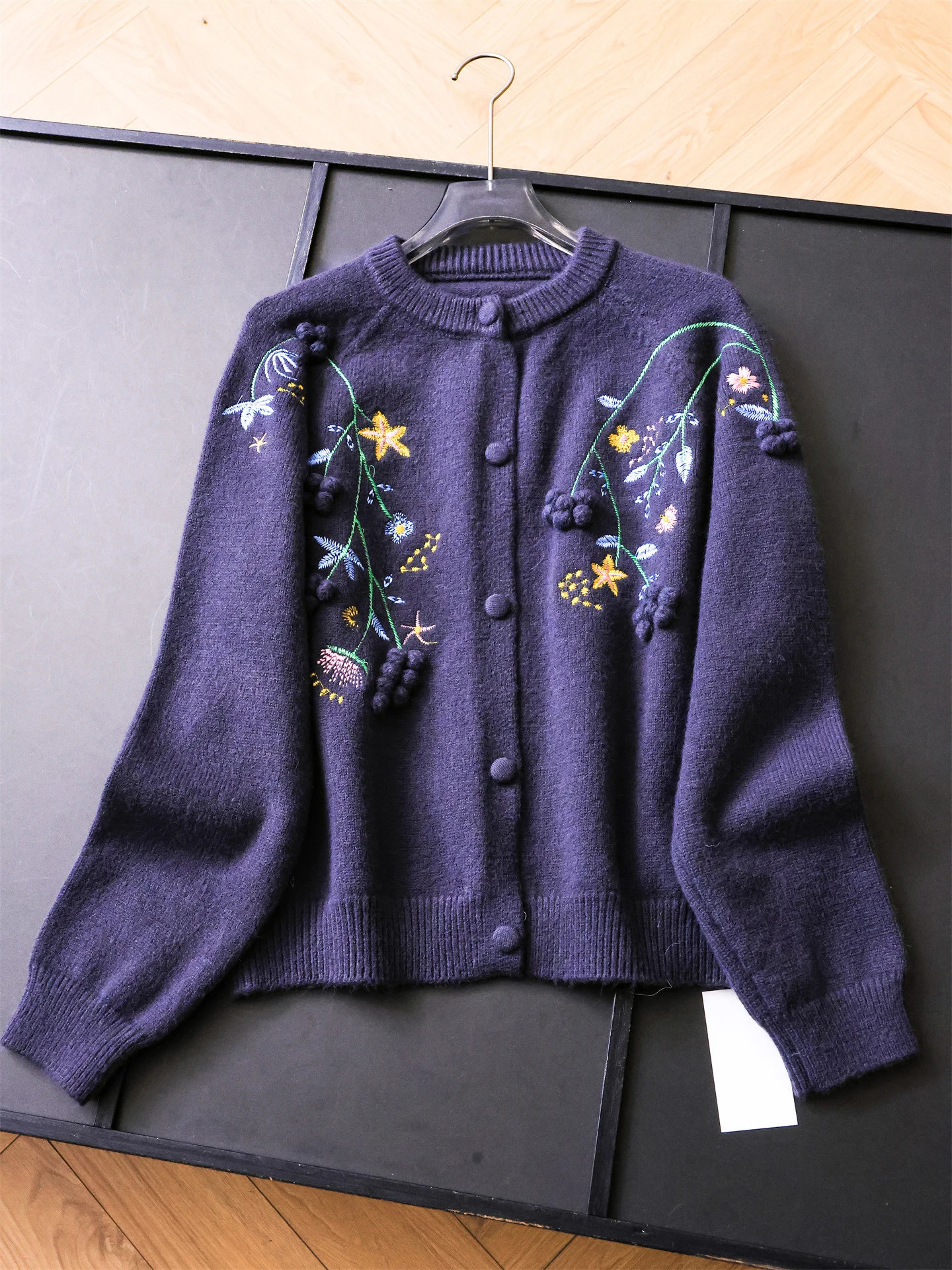 

Handmade Embroidered Soft Comfortable round Neck Loose Knitted Cardigan Long Sleeve Yarn Dyed Sweater for Women Spring Autumn...