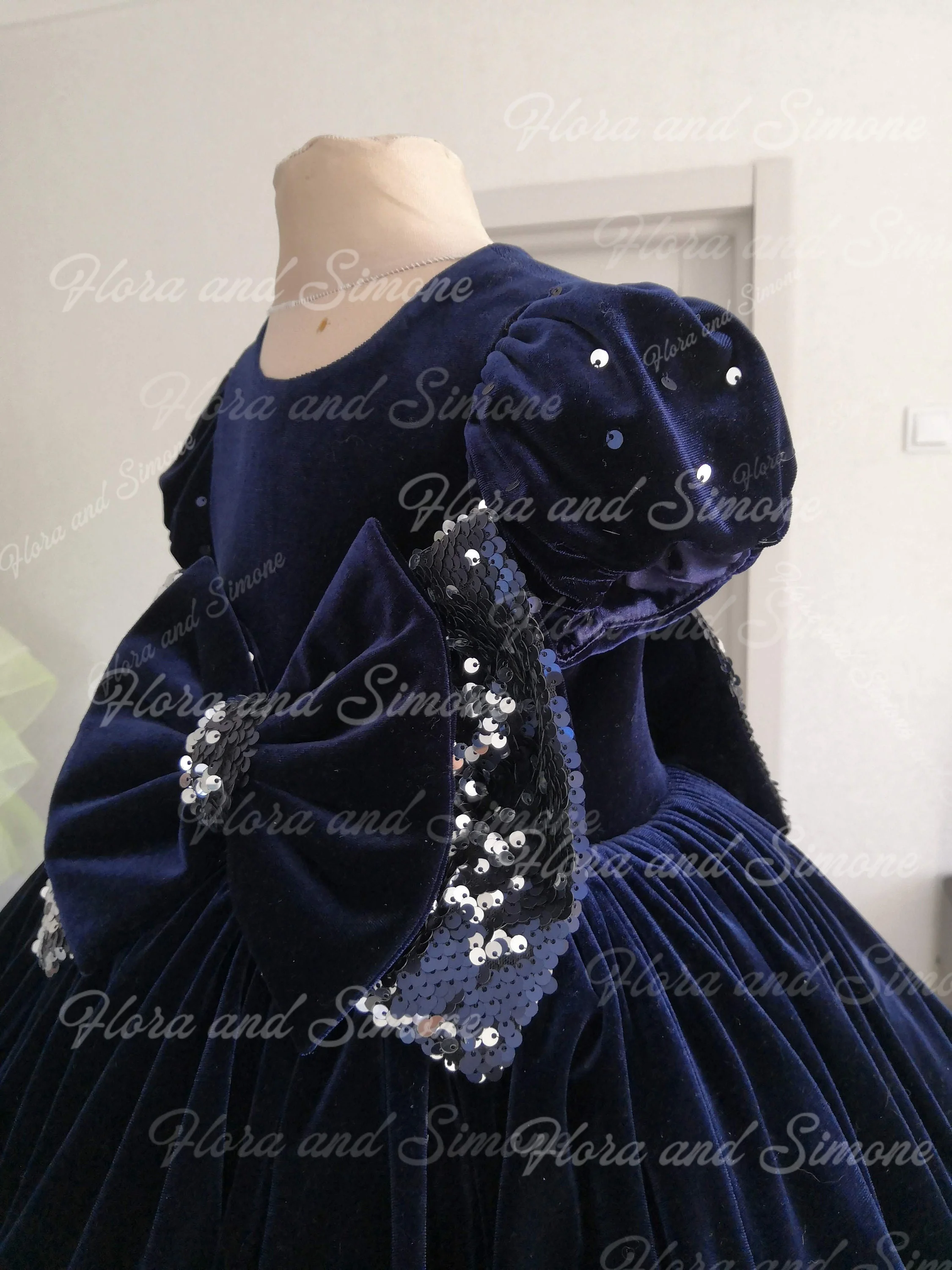 Mini jupe en velours à paillettes pour bébé fille, robe à fleurs à manches courtes pour spectacles de danse, cadeaux de fête d'anniversaire