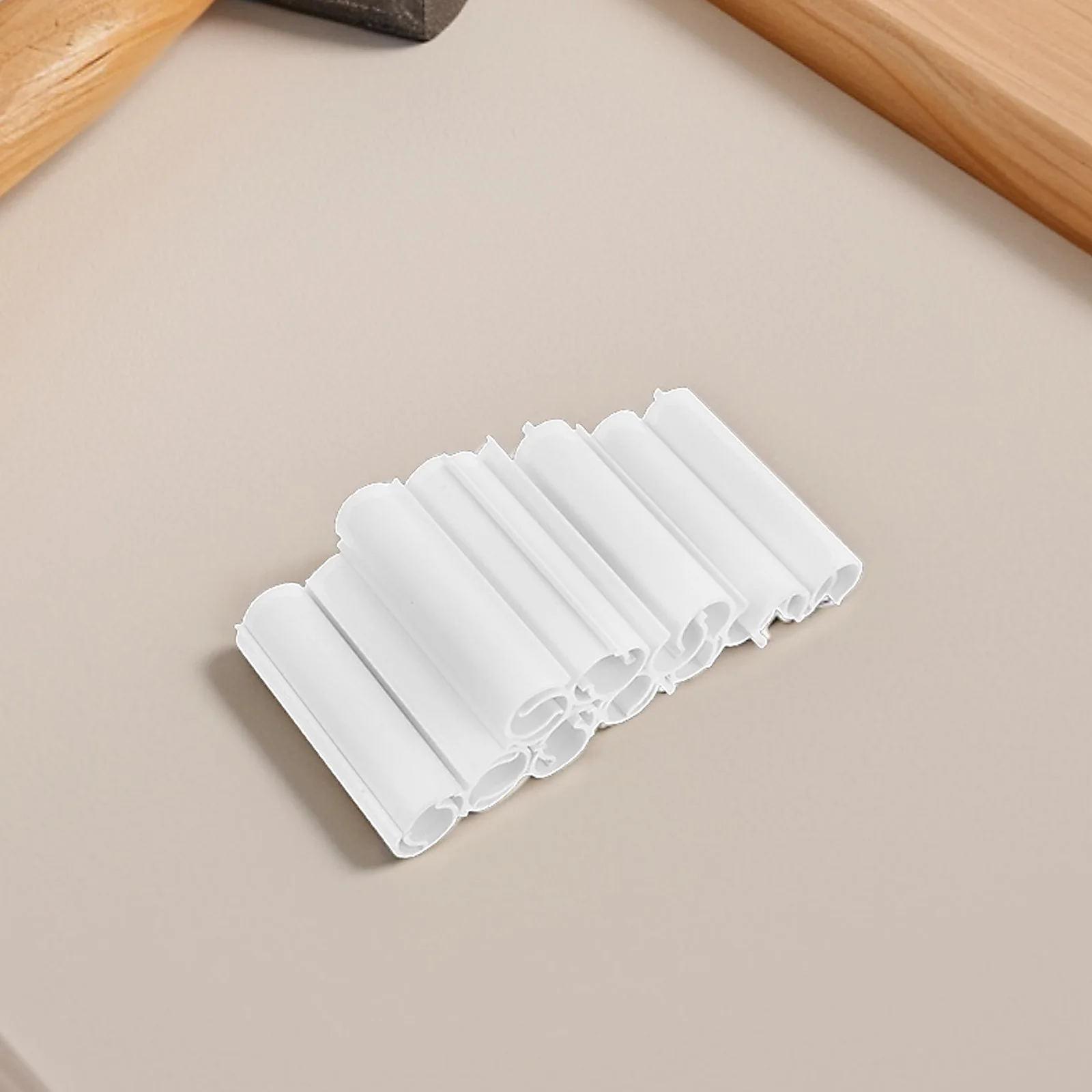 

20PCS Plastic Clips Clamps for Pvc Pipe Greenhouses Tube Sheet Film Sunshade Window Holder Supply Pinch Fastener Pressure Lock